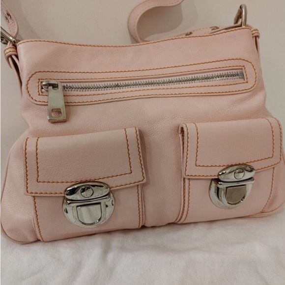 Marc Jacobs Handbags - Marc Jacobs pretty in pink Sophia bag. EUC🌸🌸🌸🌸🌸🌸🌸🌸🌸🌸🌸🌸🌸🌸🌸🌸